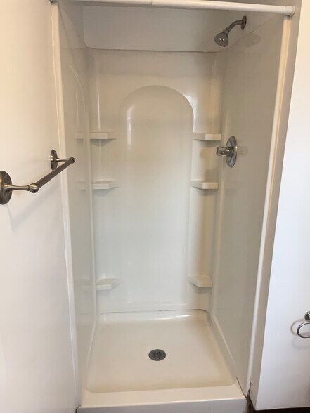 Building Photo - 1420 W University Ave