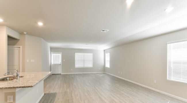 Building Photo - 6620 Hatchery Way