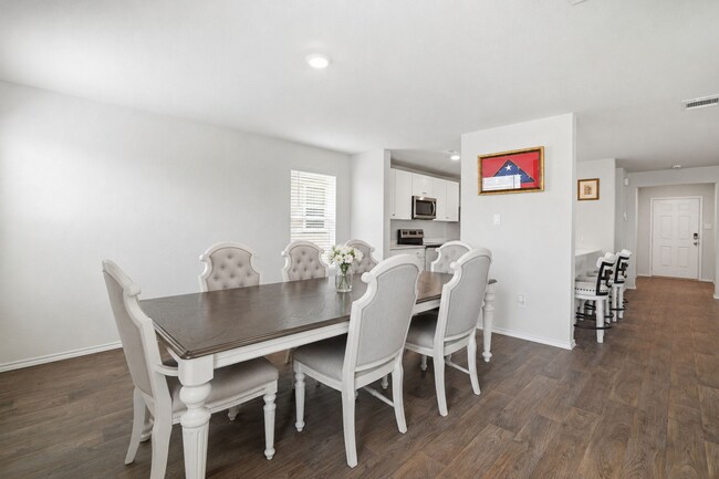 Building Photo - New 4-bed 3-bath home available near Lackland AFB! Move in Now!