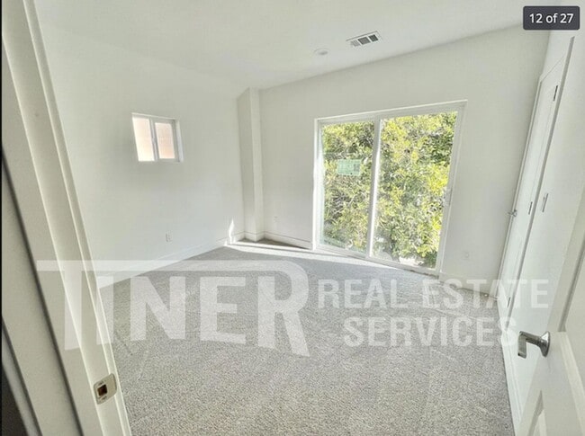 Building Photo - 1509 Eggplant Alley