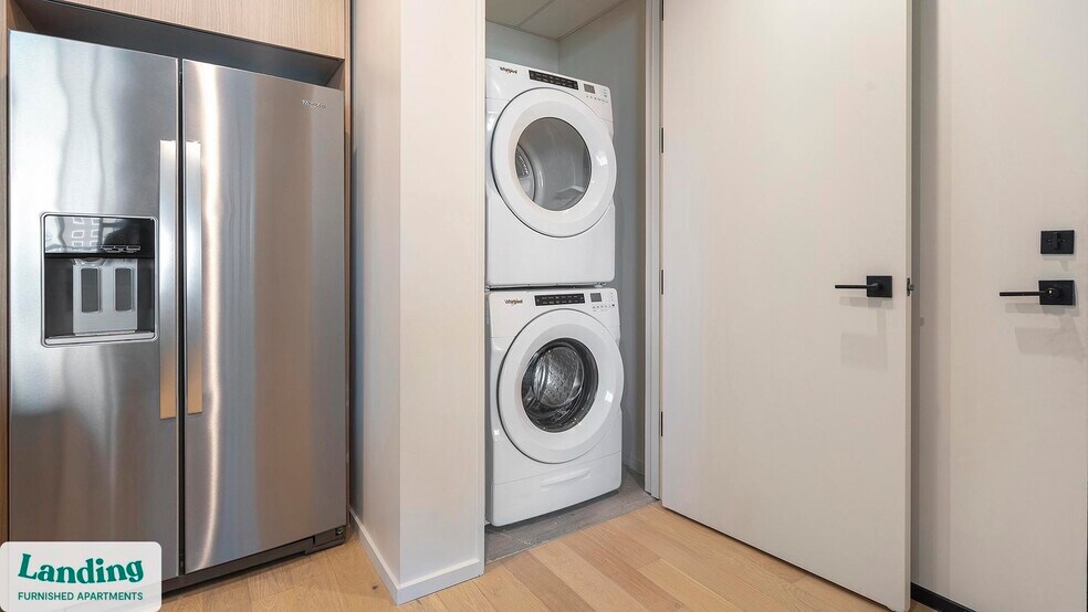 Building Photo - 143 E Commerce St