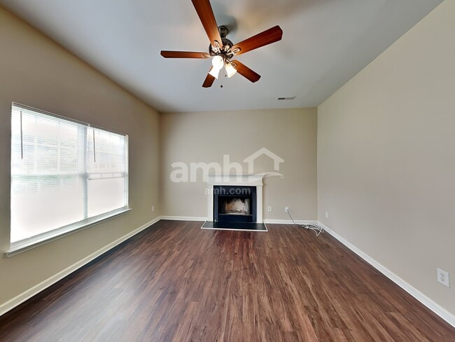 Building Photo - 5711 Falkirk Ln