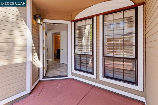 Building Photo - 1156 Tiffany Ln