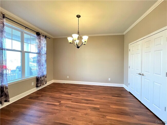 Building Photo - 5983 Paradise Cir