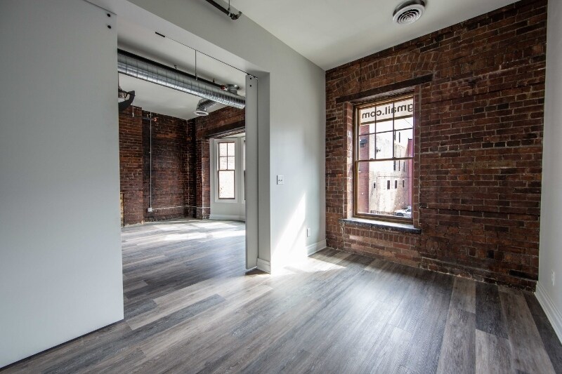 Building Photo - 490 Pearl St