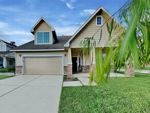 Building Photo - 1101 Shadow Glenn Dr