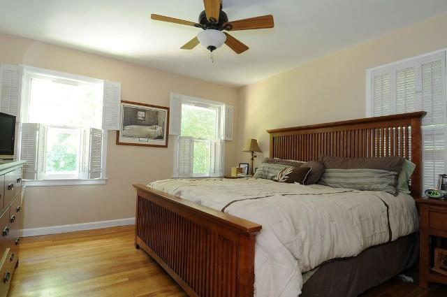 Building Photo - 371 Delmont Dr NE