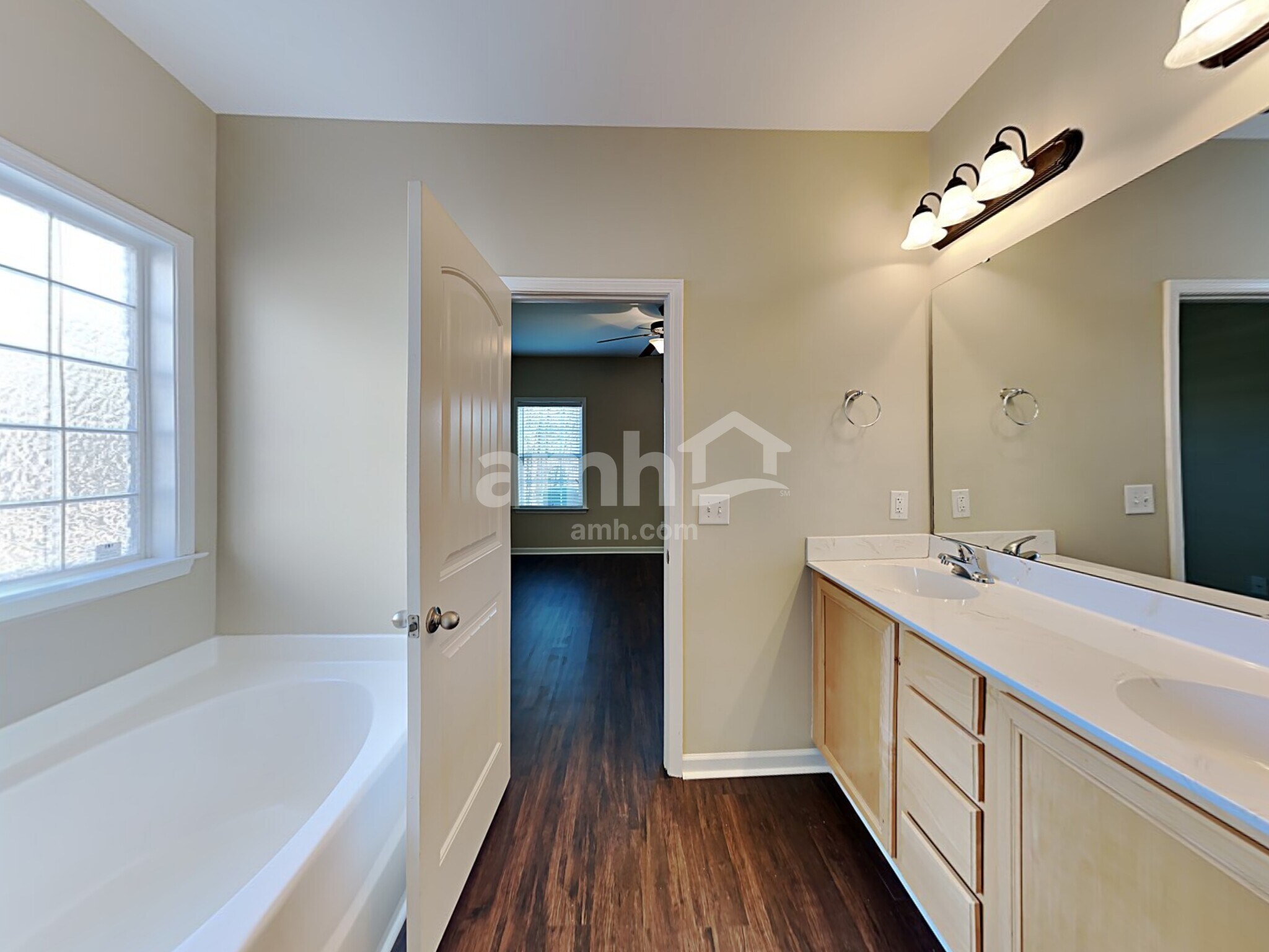 Building Photo - 6300 Slopeside Ct