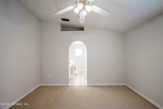 Building Photo - 3158 Ash Harbor Dr E