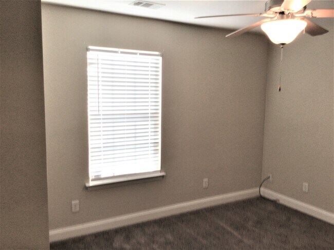 Building Photo - 133 Ohara Dr