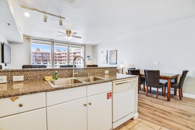 Building Photo - 104 Gulfside Ct