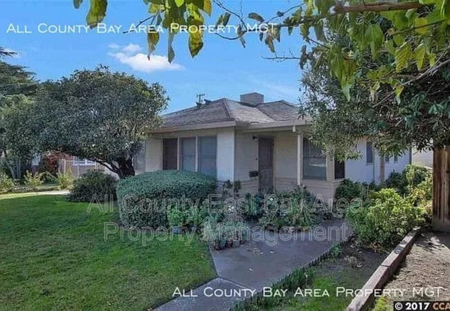 Building Photo - 3405 Willow Pass Rd