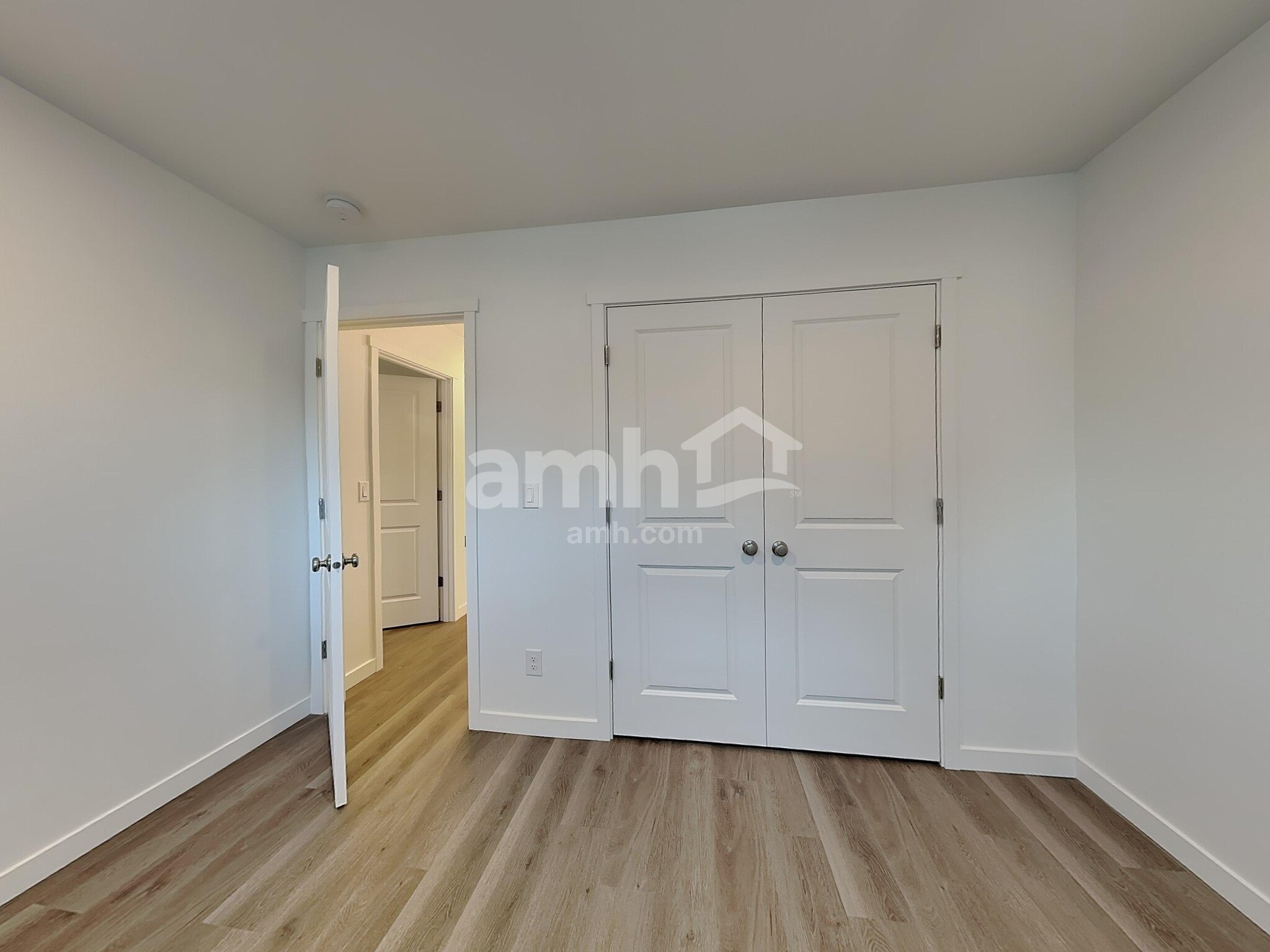 Building Photo - 5020 Washington St SE