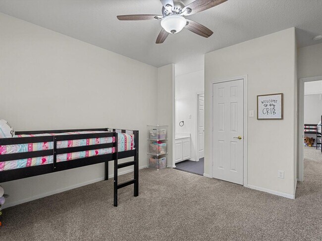 Building Photo - 1223 Hawkhill Dr