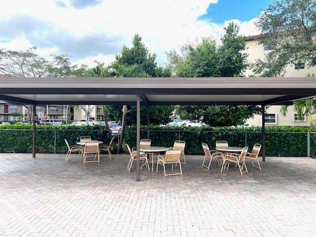 Building Photo - 13455 SW 9th Ct