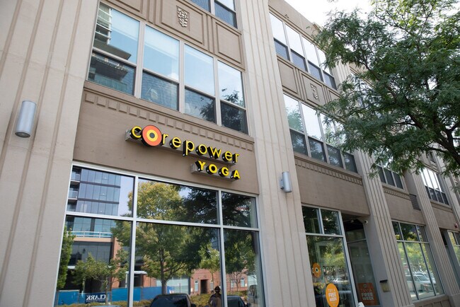 Building Photo - 1314 W Randolph St