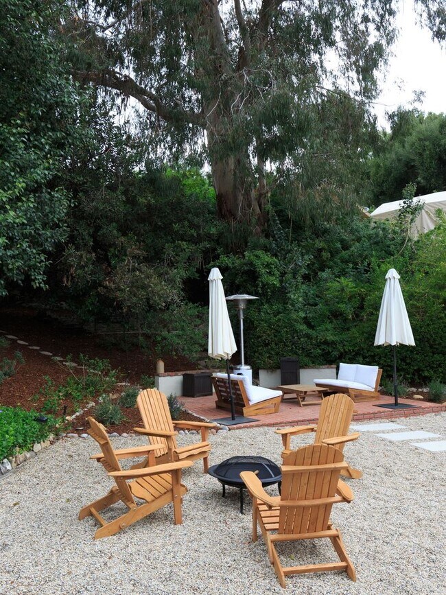 Building Photo - Beautiful Tarzana Rental!