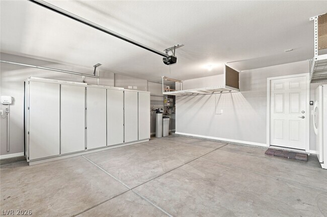 Building Photo - 1525 Deep Valley Ave
