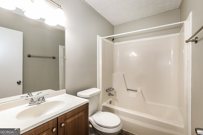 Building Photo - 3024 Kingston Ct