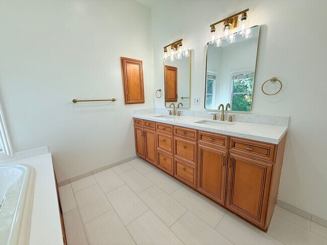 Building Photo - ? Elegant & Expansive Redwood City Home – ...