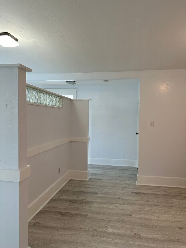 Bedroom - 1602 Linwood St