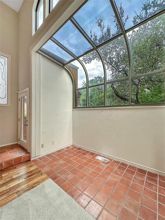 Building Photo - 10108 Talleyran Dr