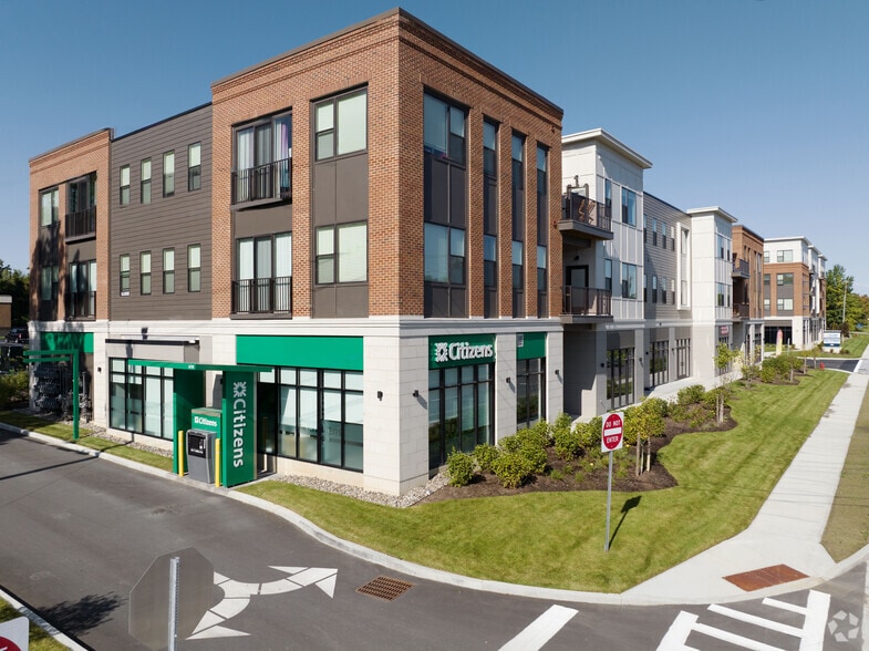 Building Photo - TOWN CENTER