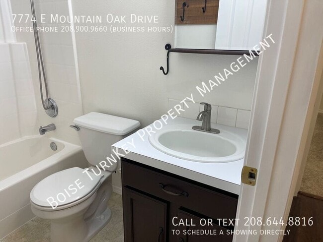 Building Photo - 7774 E Mountain Oak Dr