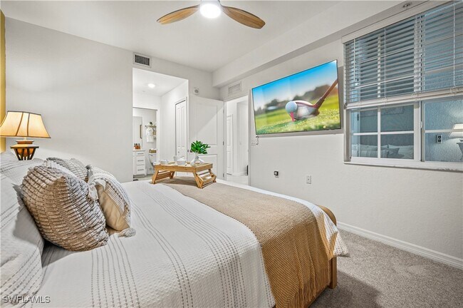 Building Photo - 15285 Green Acres Blvd