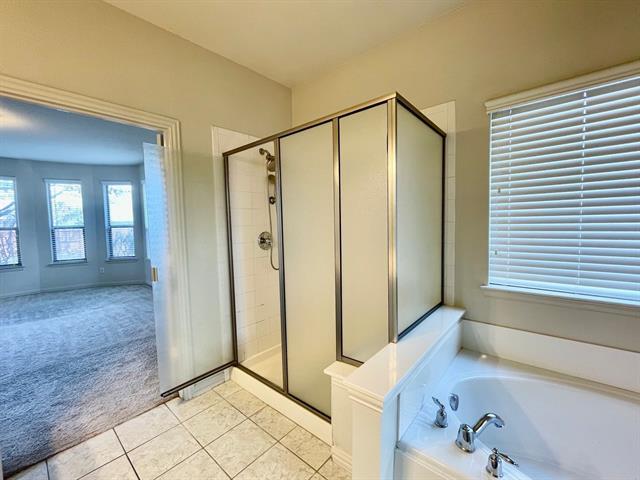 Building Photo - 6304 Blackstone Dr