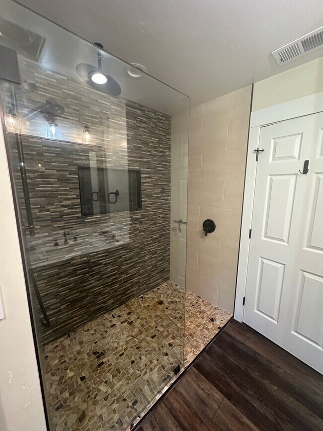 Building Photo - Charming Home in Winters, CA