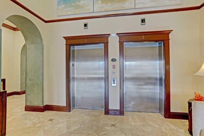 Building Photo - 651 Okeechobee Blvd