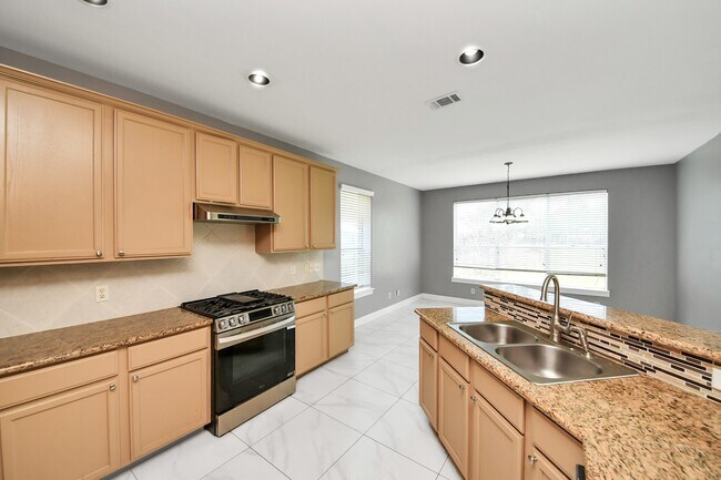 Building Photo - 4610 Plum Forest Rd
