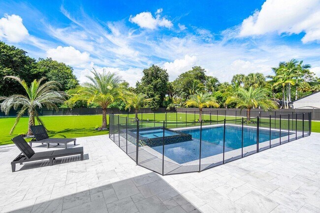 Building Photo - 221 Milestone Way