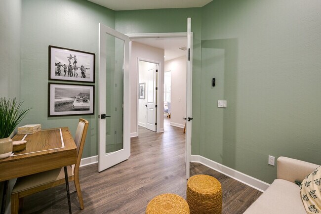 Building Photo - 7197 Saona CT