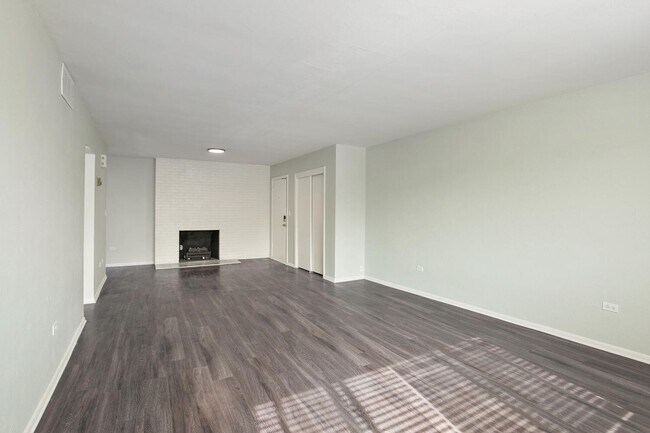 Building Photo - 1202 Pierce St