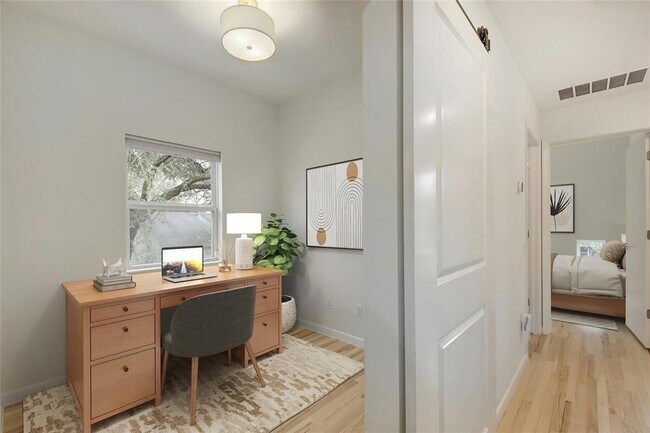 Building Photo - 2503 S 6th St