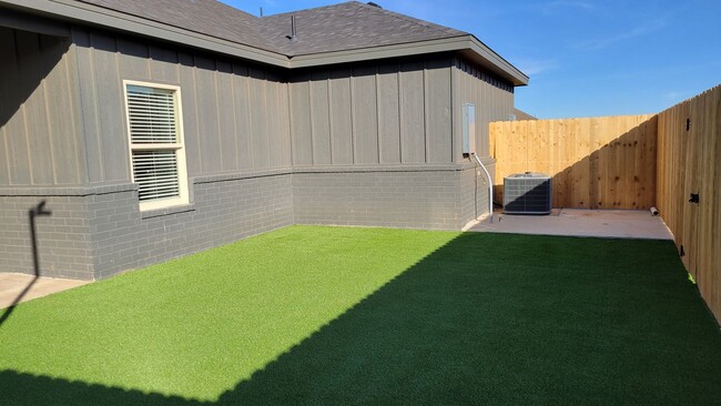 Building Photo - 7208 22nd Pl