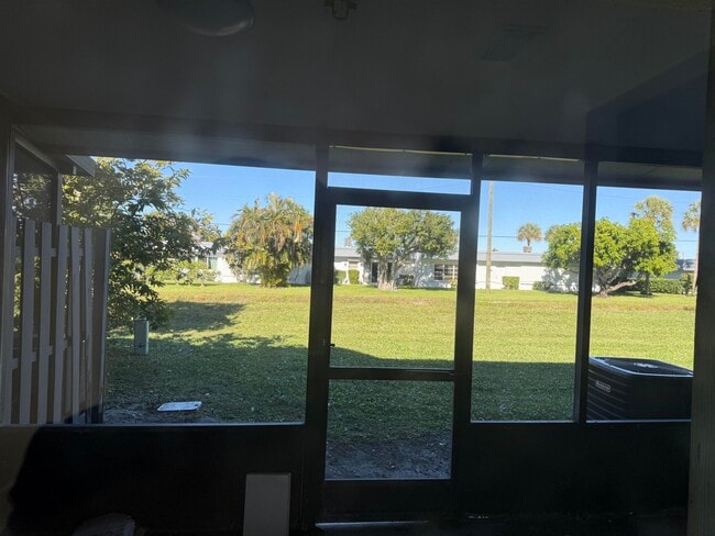 Building Photo - 2103 Wharf Ln