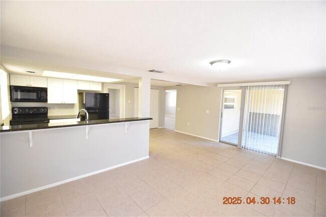 Building Photo - 3221 Topp Dr