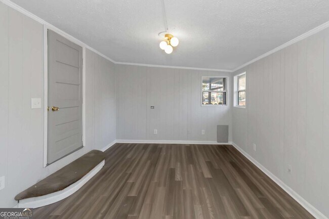 Building Photo - 24 David Dr