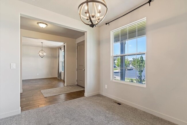 Building Photo - 1549 W 650 S
