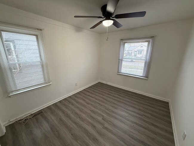 Building Photo - 22705 Sharrow Ave