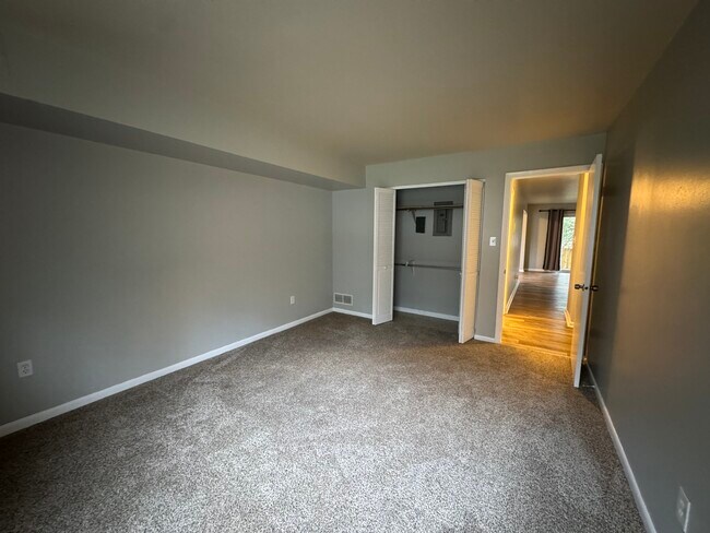 Building Photo - THE VILLAGES SOUTH 310