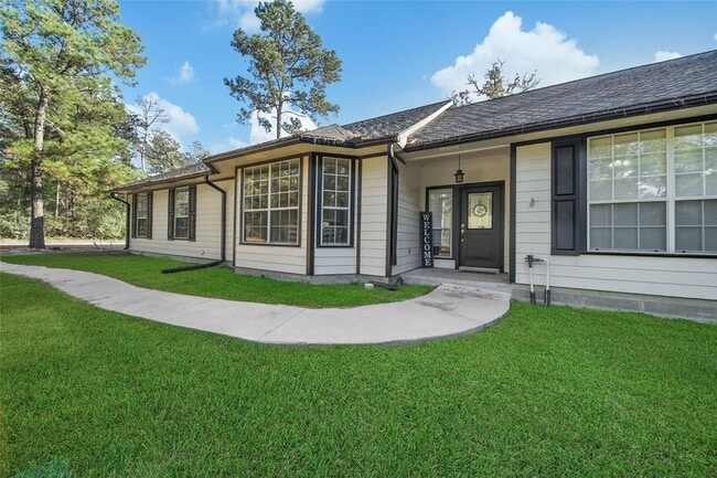 Building Photo - 4068 TX-105