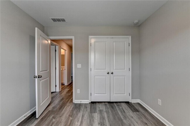 Building Photo - 125 Osprey Overlook Dr