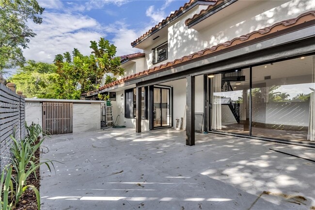 Building Photo - 9219 SW 123rd Ave Ct