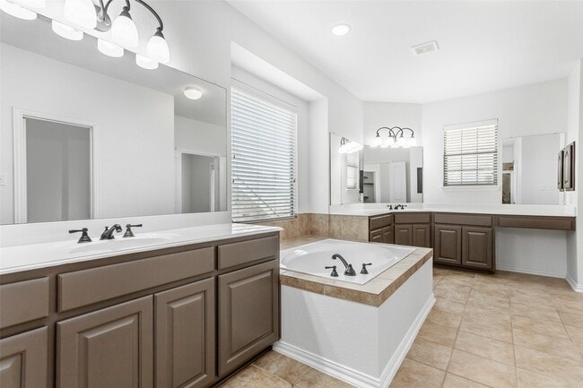 Building Photo - 4738 Coyote Trail