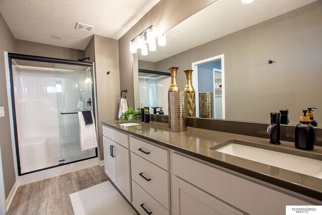 Building Photo - 14804 Willow St