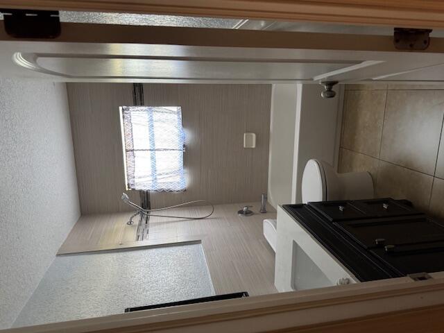 Building Photo - 608 SW 8th Ct
